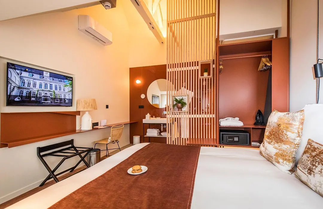 Clarance Hotel Lille-1